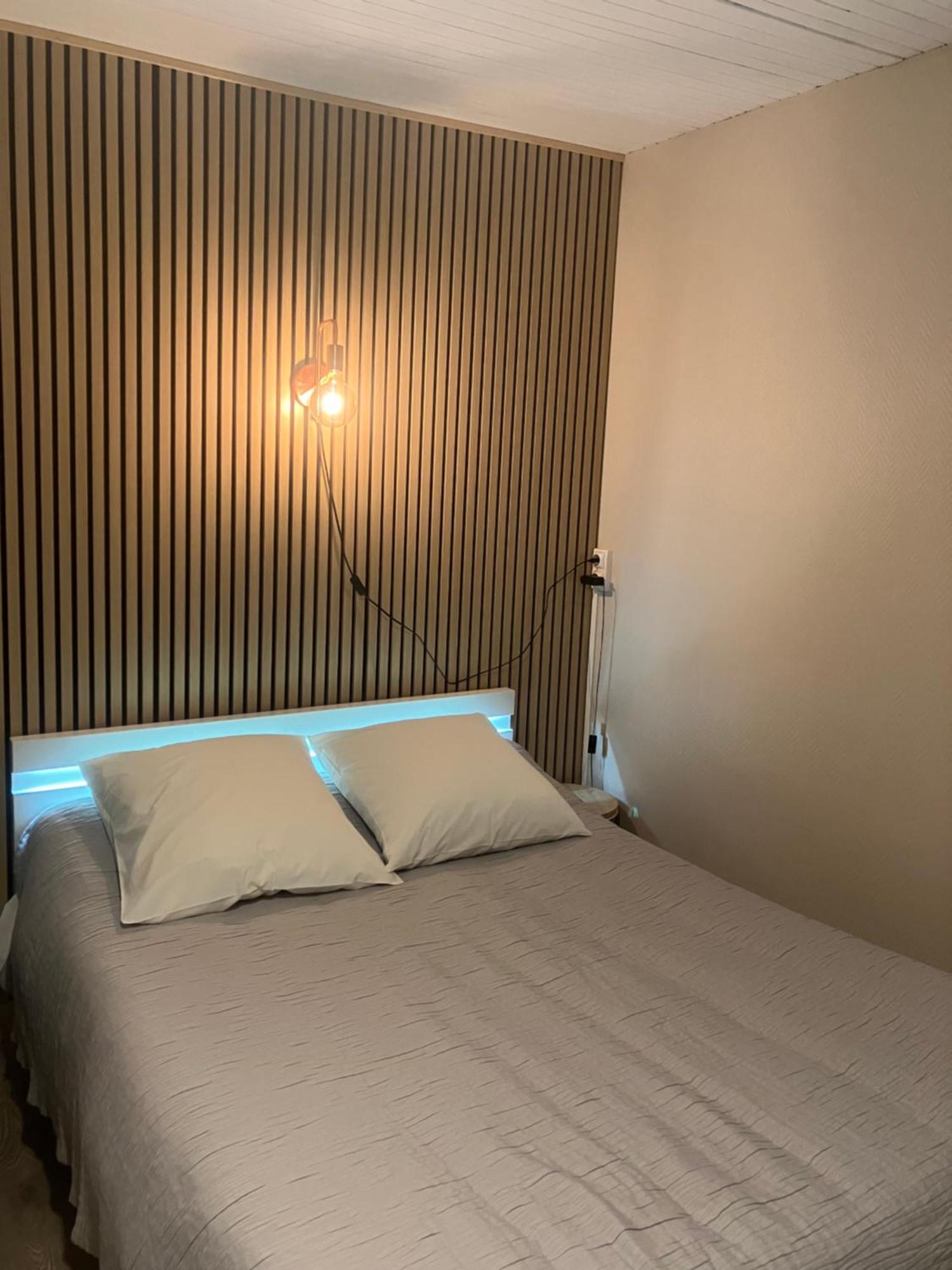 Hotel Du Nord Chambres Familiales Fontaines  Ngoại thất bức ảnh