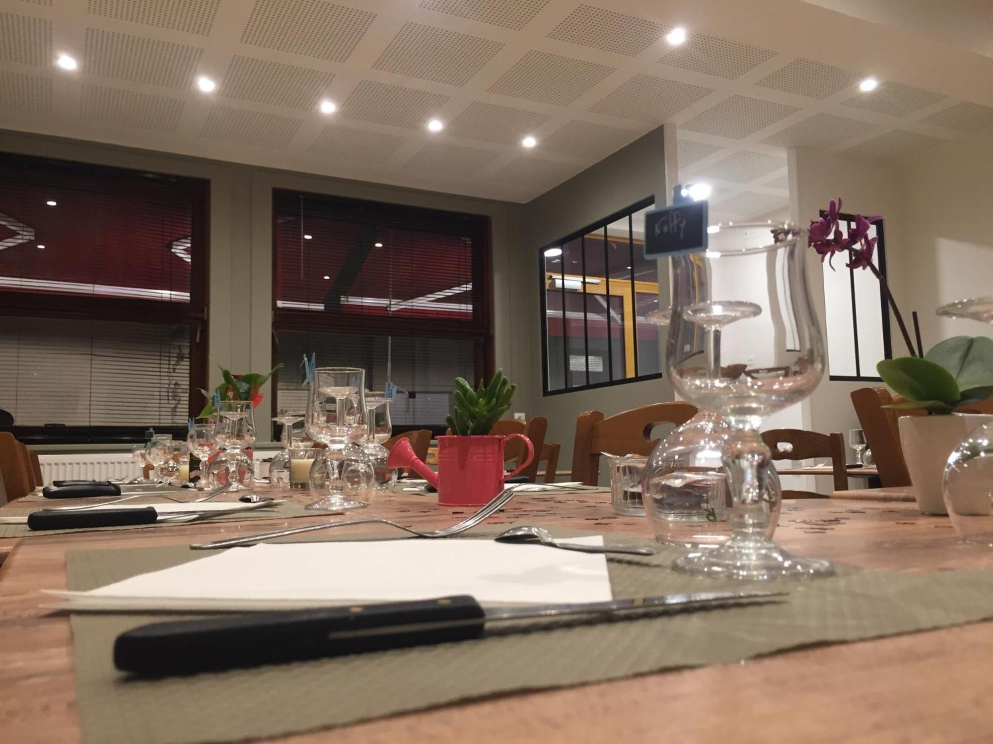 Hotel Du Nord Chambres Familiales Fontaines  Ngoại thất bức ảnh
