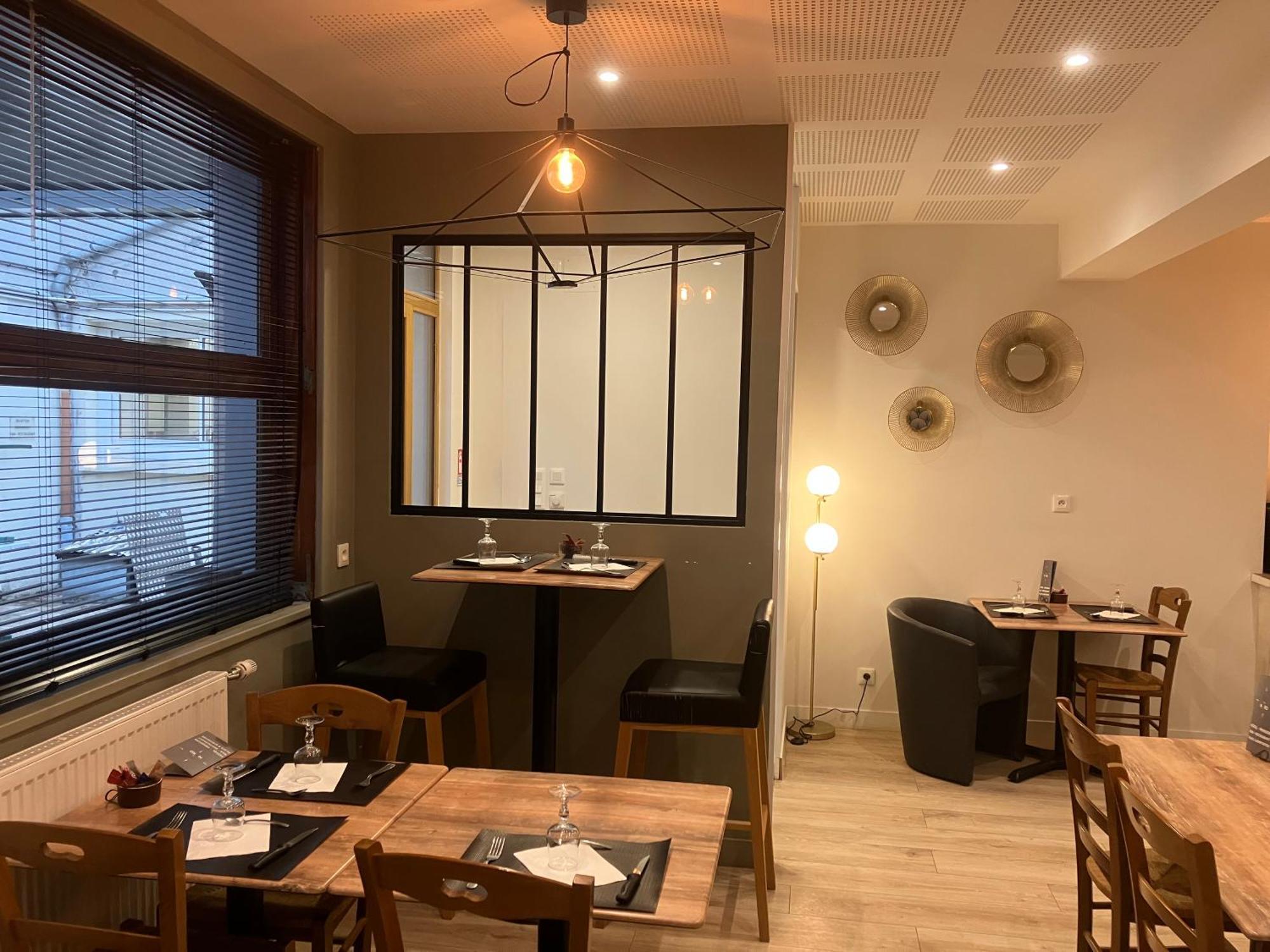 Hotel Du Nord Chambres Familiales Fontaines  Ngoại thất bức ảnh
