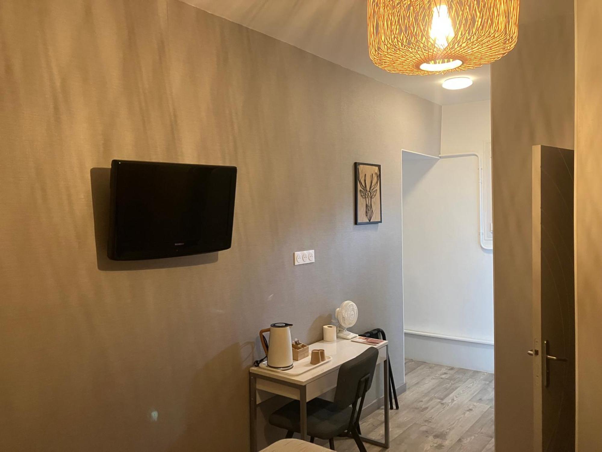 Hotel Du Nord Chambres Familiales Fontaines  Ngoại thất bức ảnh