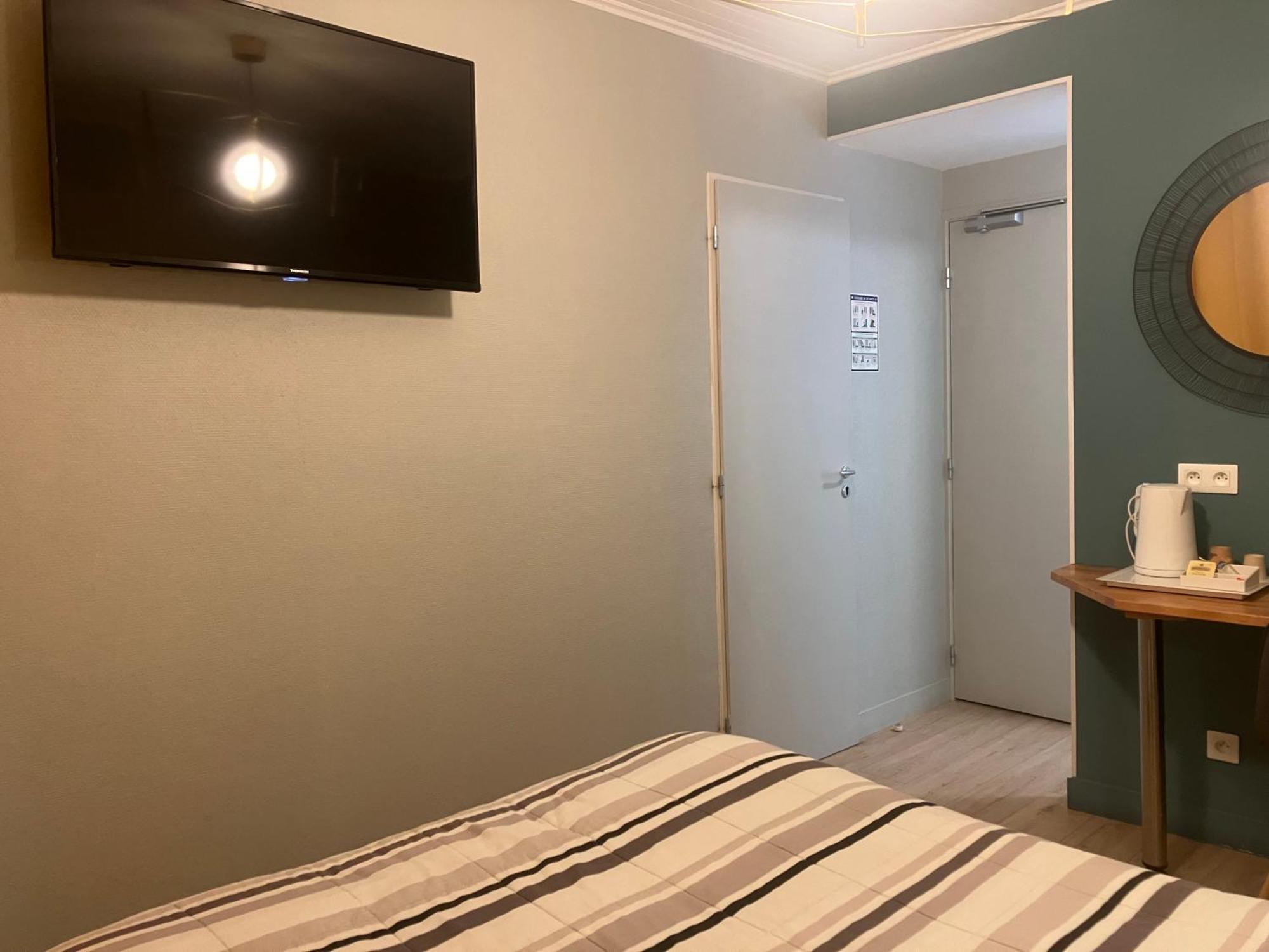 Hotel Du Nord Chambres Familiales Fontaines  Ngoại thất bức ảnh