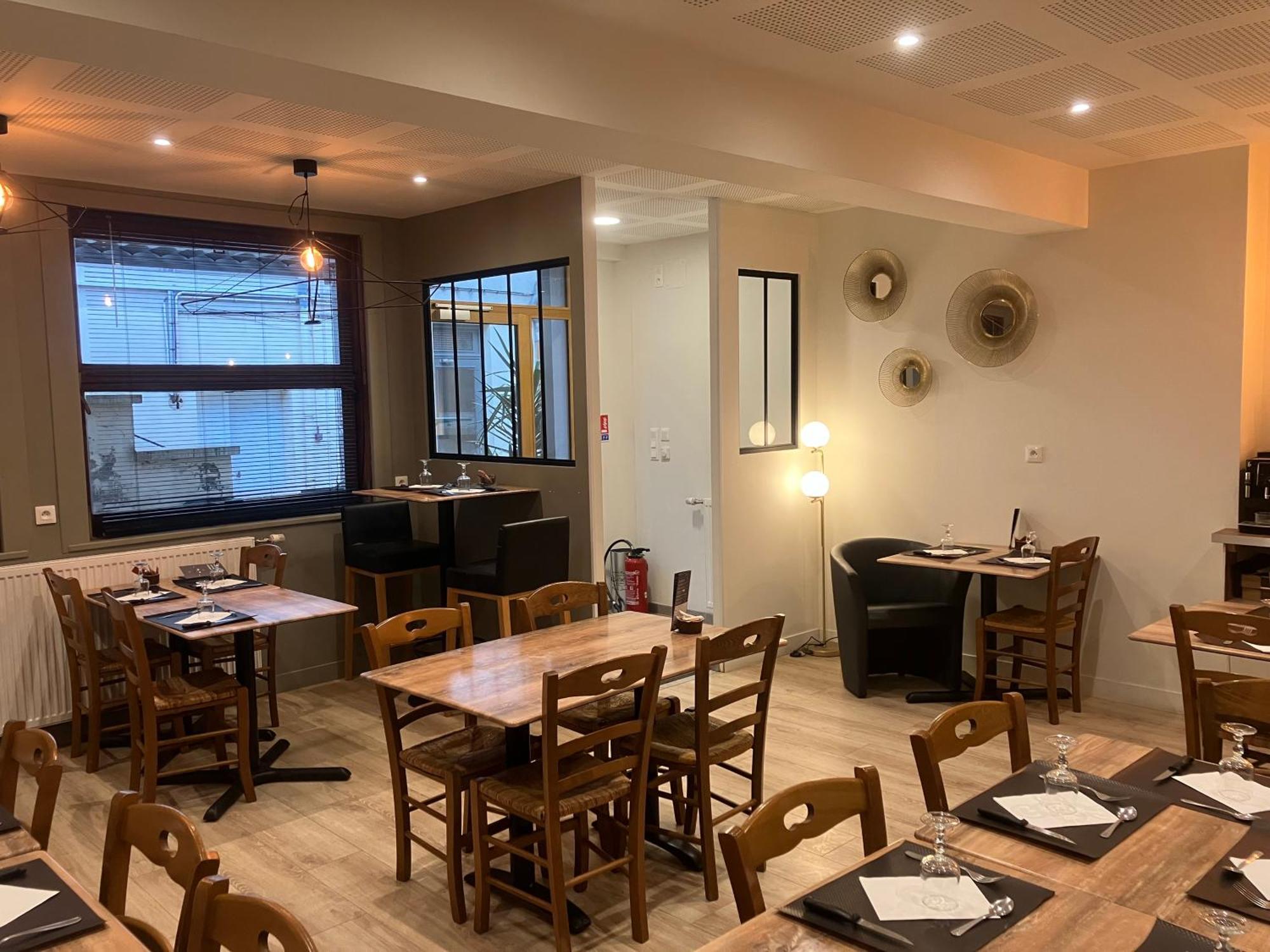 Hotel Du Nord Chambres Familiales Fontaines  Ngoại thất bức ảnh